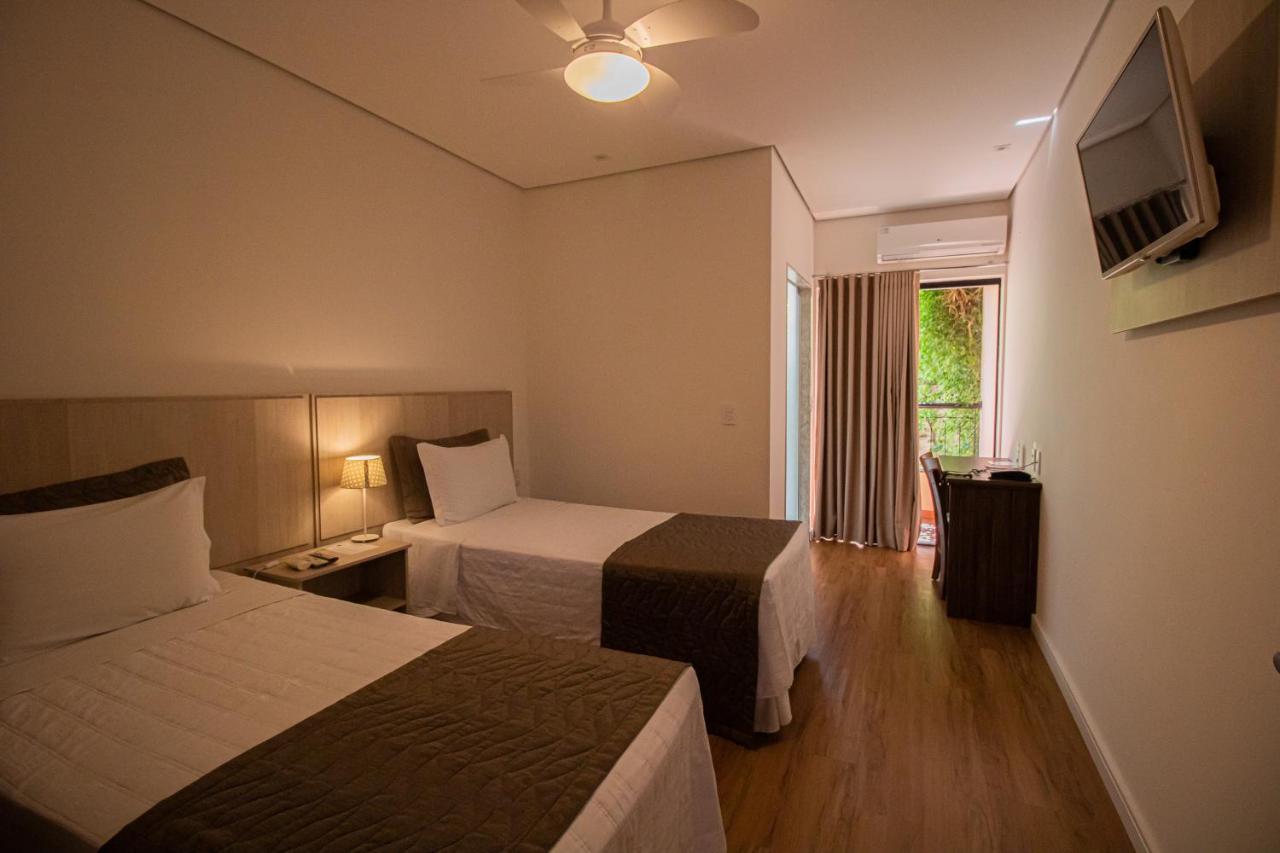 Prado Hotel Ампаро Екстериор снимка